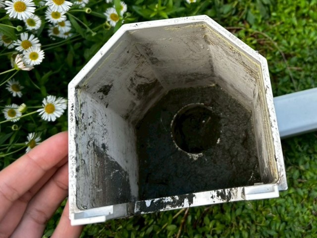 上合　ゴミが堆積2